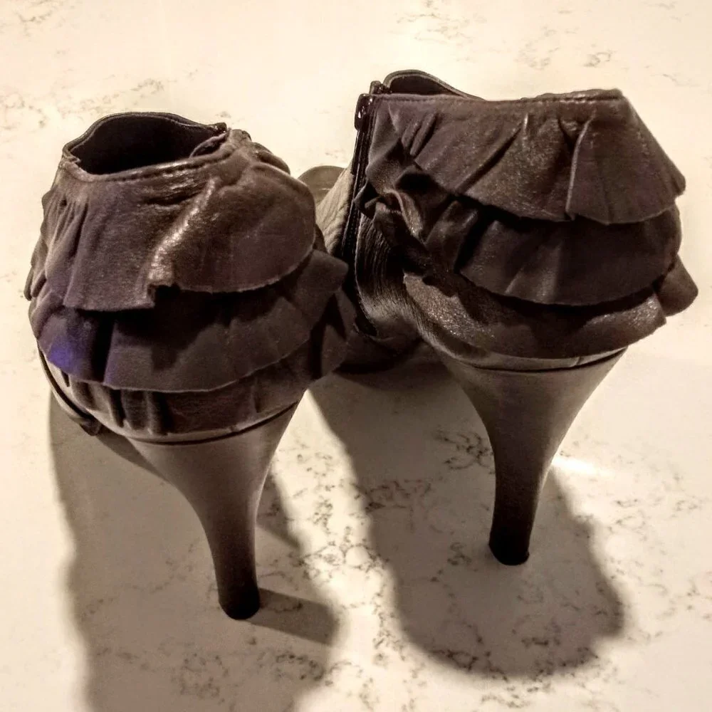 Report Taupe Leather Ruffled Side Zip Ankle Boots - Picture 4 of 5
